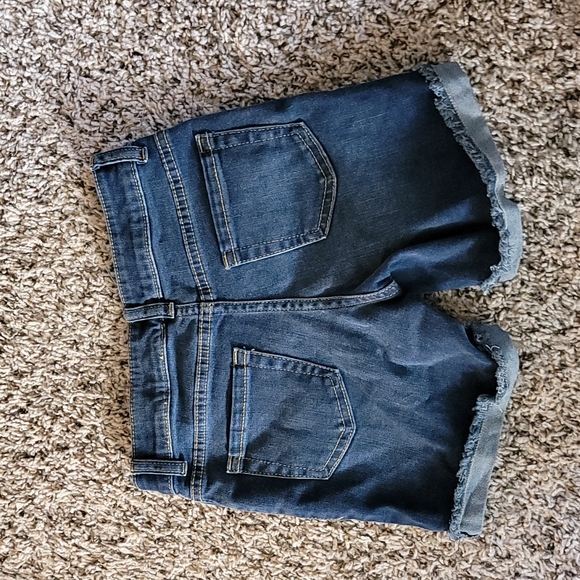 Kids blue Jean mid length shorts - Picture 2 of 2